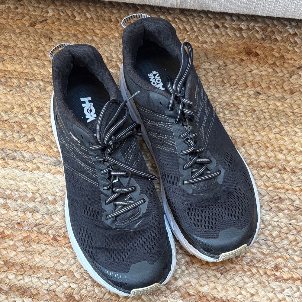 Hoka Clifton 6